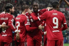 欧冠混战！5队同分，英超崛起，意甲陷低谷，双冠王前景堪忧