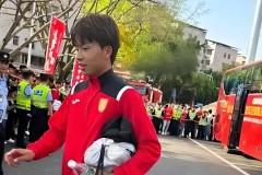 李镇全新签约法甲欧塞尔，重庆铜梁龙备战深圳之战成焦点