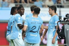 足坛疯狂一夜：曼城3-1季前赛首胜，切尔西0-1+阿隆索上任2连败，米兰1-1国米