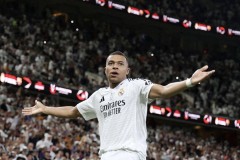 神仙打架！3大神锋集体爆发，凯恩15场造26球仍排第2，哈兰德进化