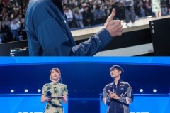 LOL官推晒Karsa在幕后给Knight比赞的照片：Karsa & Knight